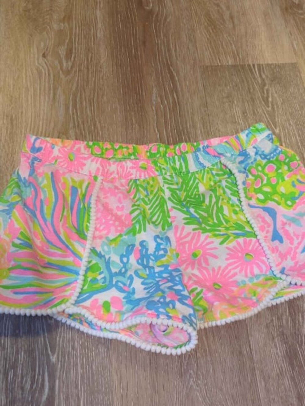 Lilly pullitzer girls size 12/14 shorts